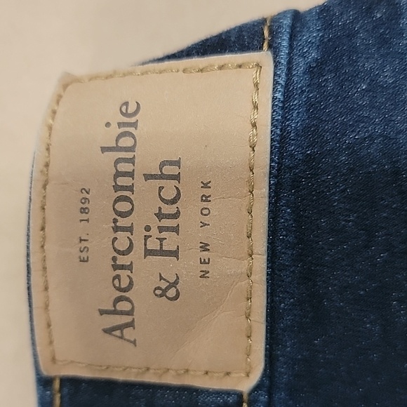 Abercrombie & Fitch, Super Skinny. Size 4, Excellent Used Condition! - Picture 2 of 11
